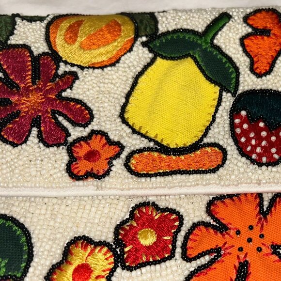 Floral Embroidered Clutch - Picture 8 of 9